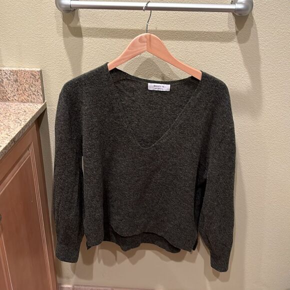 Bailey 44 woman's green wool v neck sweater - Picture 2 of 10